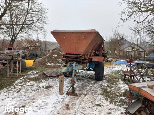 Tornádó 5 műtrágyaszóró