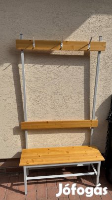 Tornatermi pad fogassal