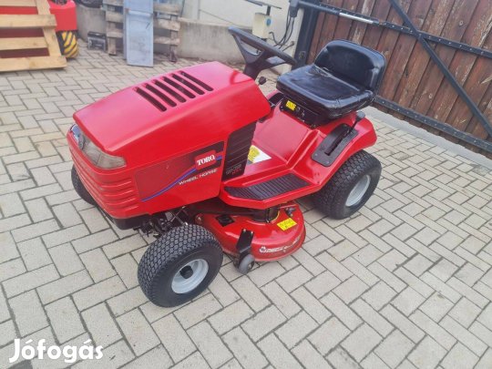 Toro 15 lóerős fűnyírótraktor,fűnyíró traktor