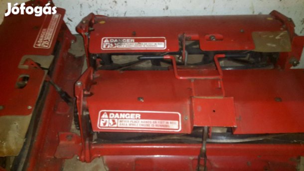 Toro Fűnyíró traktor