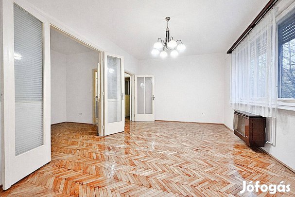 Törökőr Frekventált Részén Tehermentes, Napfényes Lakás Eladó!