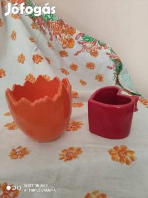 Tört tojás és szív bögre kerámia 