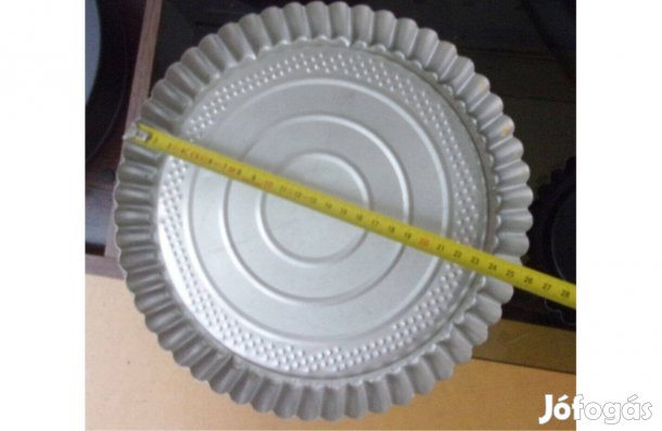 Tortaforma gyümölcstorta forma Újpest központ közelében