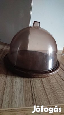 Tortatartó / ételtartó fedeles, kerek műanyag eladó