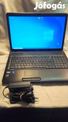 Toshiba Satellite 17" nagy kijelzővel tanulni filmezni netezni