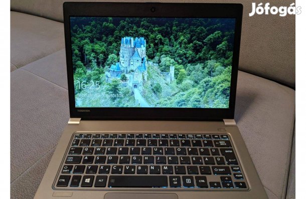 Toshiba Satellite Z30-A-12R Ultrabook 13.3 HD LED laptop