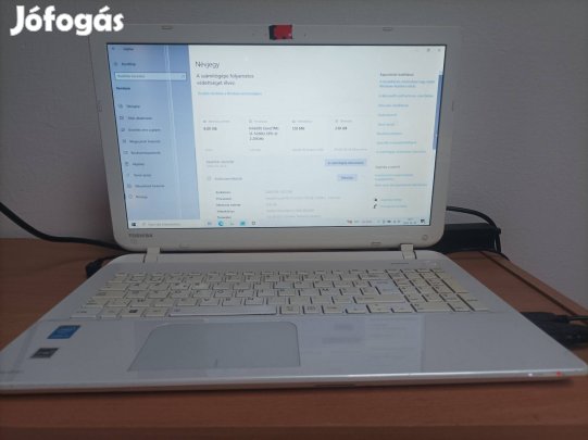 Toshiba satellite L50-B Laptop