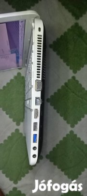 Toshiba satellite c855-12w 120gb ssd 8gb ram 