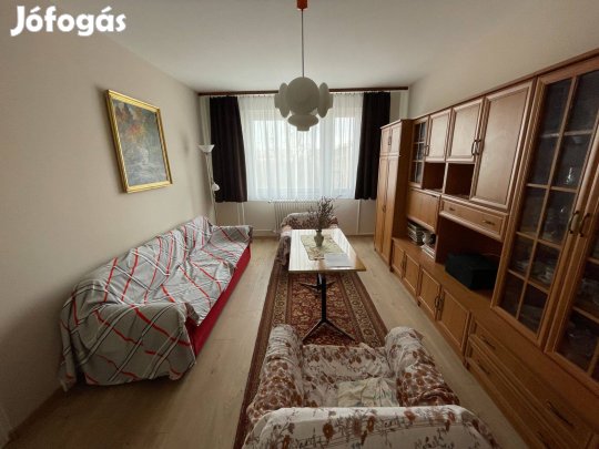Tóvároson 2 szobás, erkélyes lakás eladó