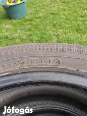 Toyo nyárigumi 215 50 R18
