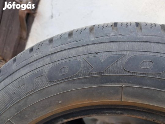 Toyo téligumi garnitúra