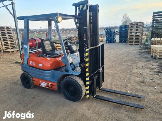 Toyota 2T gázos targonca