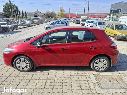 Toyota Auris 1.33 Style 99000km klima 1tulaj