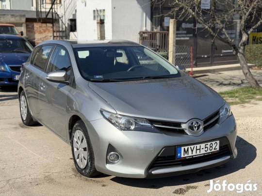 Toyota Auris 1.4 D-4D Live Magyarországi! 2. TU...