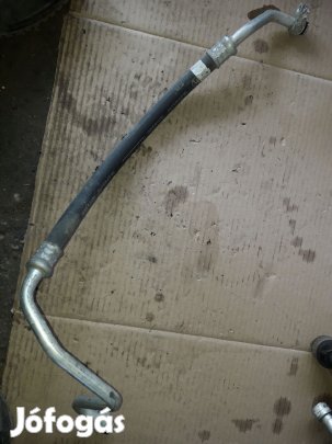 Toyota Auris Klímacső