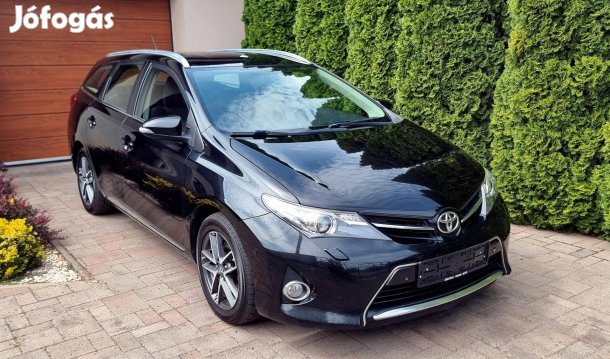 Toyota Auris Touring Sports 1.6 Limited Navi Ül...