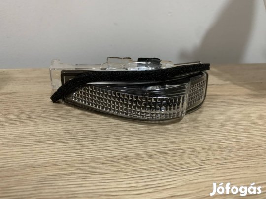 Toyota Auris bal visszapillantó index búra  