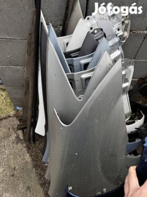 Toyota Auris első sárvédő