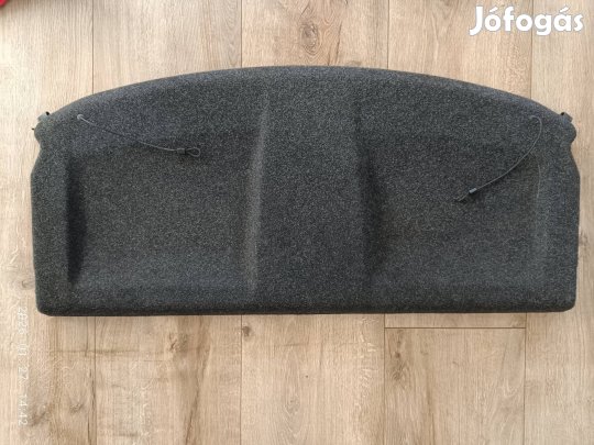 Toyota Auris kalaptartó 