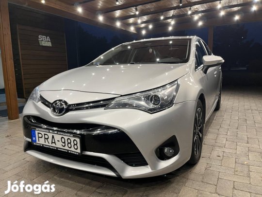 Toyota Avensis 1.6 D-4D Live Plus Áfás Ár!
