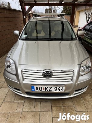 Toyota Avensis 1.8 Benzin,Manuális váltó