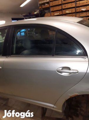 Toyota Avensis Bal Hátsó Ajtó
