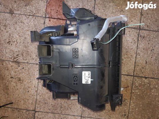 Toyota Avensis Fűtés Box