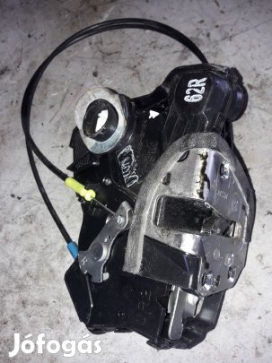 Toyota Avensis Jobb Első Ajtó Zárszerkezet + Központizár Motor