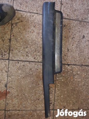 Toyota Avensis Jobb Hátsó Küszöb Borítás