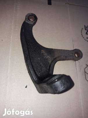 Toyota Avensis Motortartó Bak