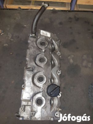 Toyota Avensis Szelepfedél