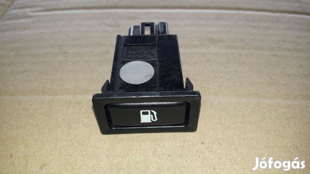 Toyota Avensis Tankajtó Nyitó