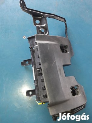 Toyota Avensis Térdlégzsák