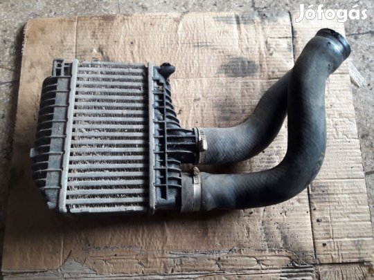 Toyota Avensis Töltőlevegő Hűtő / Intercooler