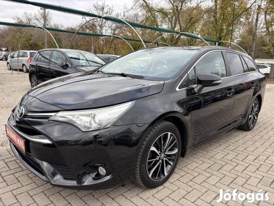Toyota Avensis Touring Sports 1.8 Active Trend...