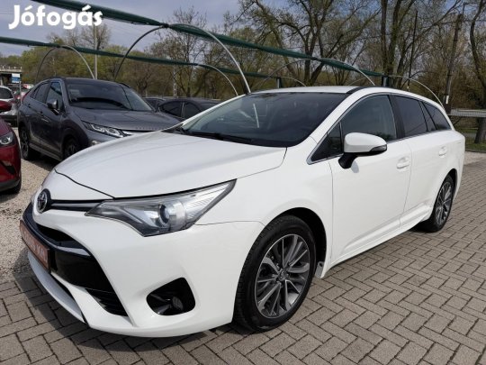 Toyota Avensis Touring Sports 2.0 D-4D Active T...
