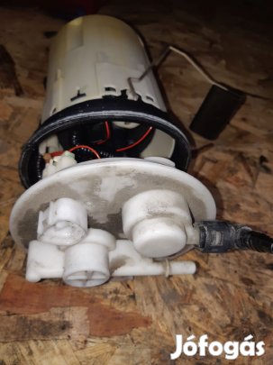 Toyota Avensis Üzemanyag Szintjelző