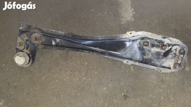 Toyota Avensis Váltó Kereszttartó