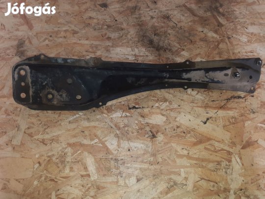 Toyota Avensis Váltó Kereszttartó