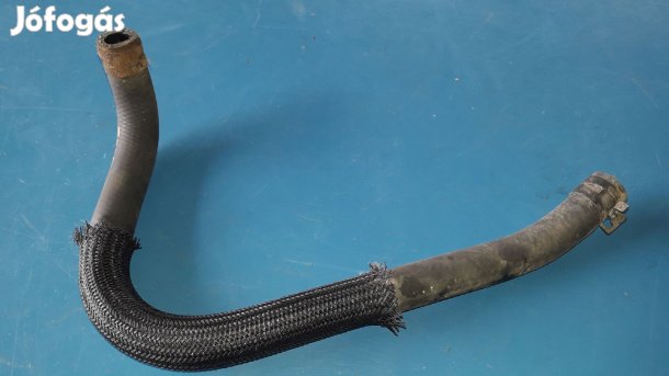 Toyota Avensis Vízcső