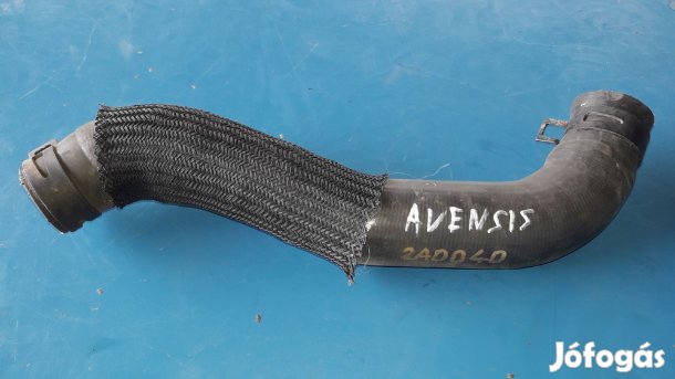 Toyota Avensis Vízcső