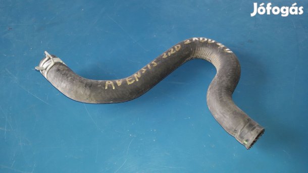 Toyota Avensis Vízcső