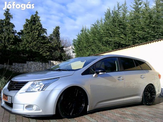 Toyota Avensis Wagon 1.8 Executive Sport-Editio...
