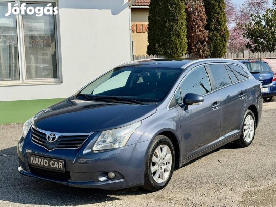 Toyota Avensis Wagon 1.8 Sol Navigáció. Tempoma...