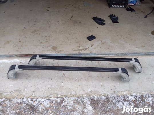 Toyota Avensis gyári tetőtartó eladó gumitalpak nélkül