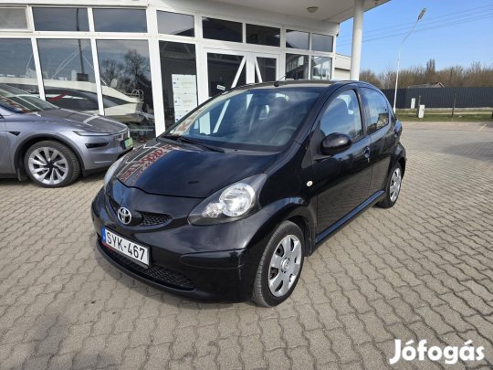 Toyota Aygo 1.0 Plusz AC Szép Állapotú. Klímás