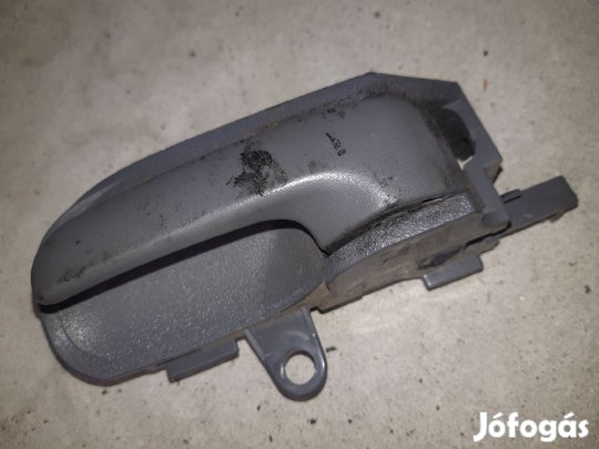Toyota Aygo Bal Belső Ajtókilincs