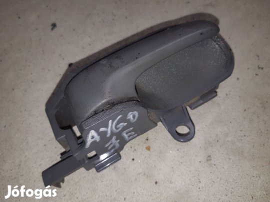 Toyota Aygo Jobb Belső Ajtókilincs