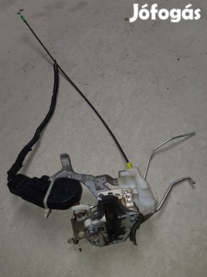 Toyota Aygo Jobb Első Ajtó Zárszerkezet + Központizár Motor