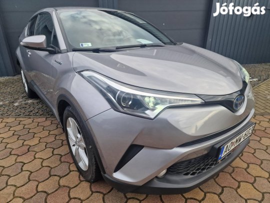Toyota C-HR 1.8 Hybrid Executive e-CVT Újszerű...